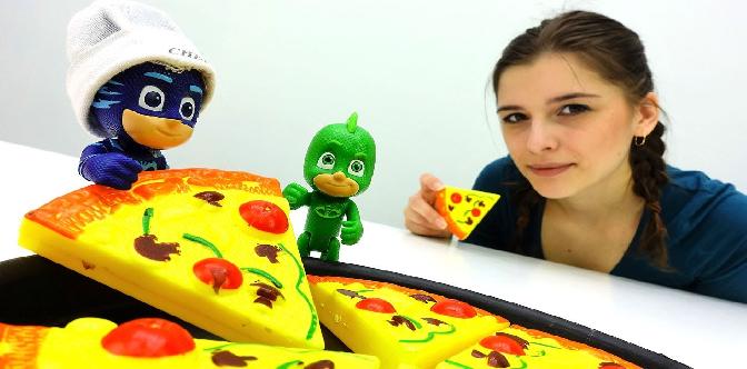 Смотреть Герои в масках! Детское видео: пропал #КЭТБОЙ (игрушка Герои в масках). #ToyClub - ищем игрушки