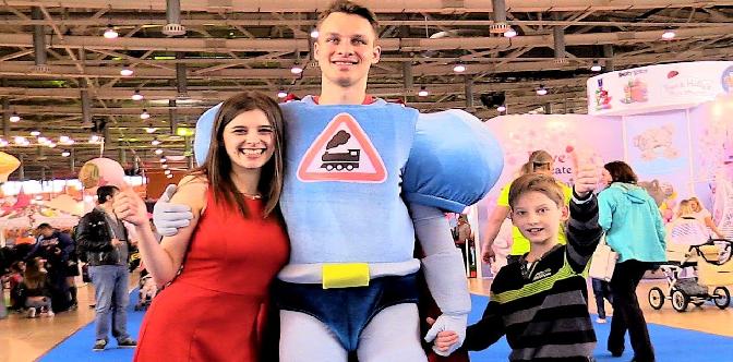 Смотреть #МУЛЬТИМИР - Фестиваль детских развлечений! Игры для детей и игрушки из мультиков на мультимир 2017